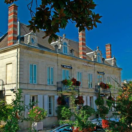Hotel Henri IV Coutras Екстериор снимка