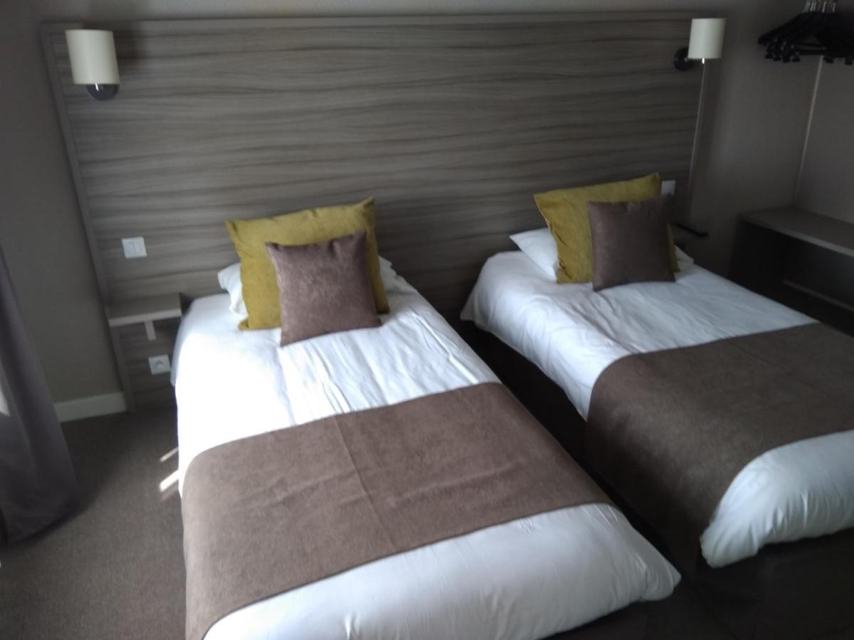 Hotel Henri IV Coutras Екстериор снимка
