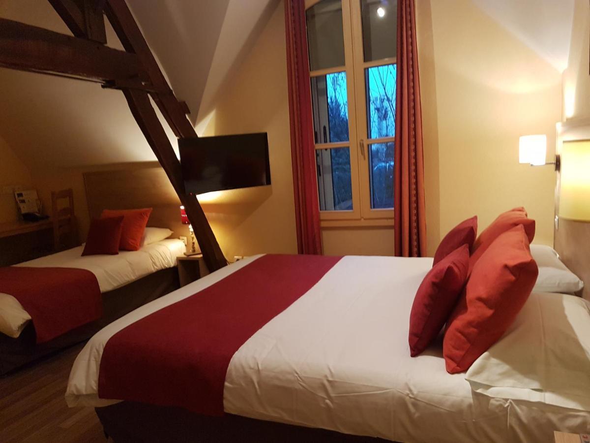 Hotel Henri IV Coutras Екстериор снимка