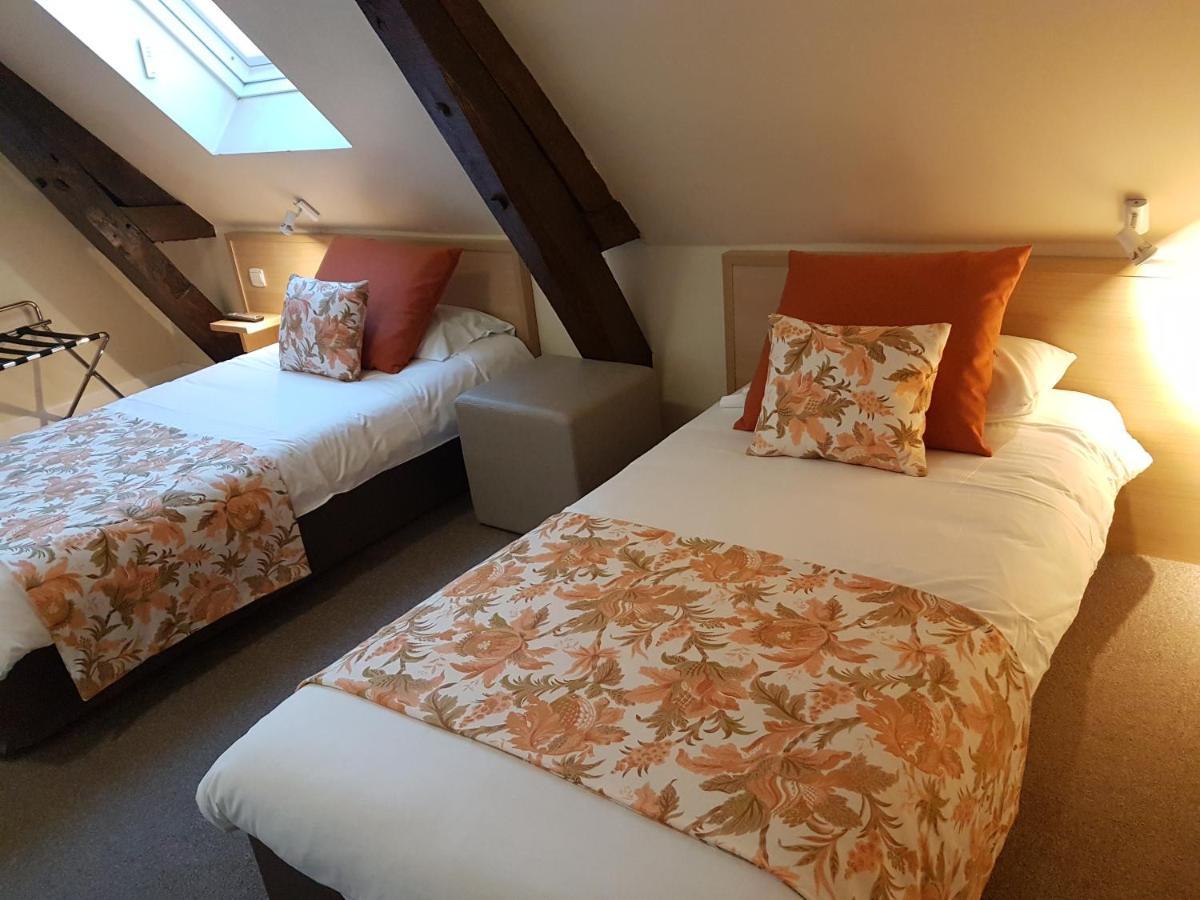 Hotel Henri IV Coutras Екстериор снимка