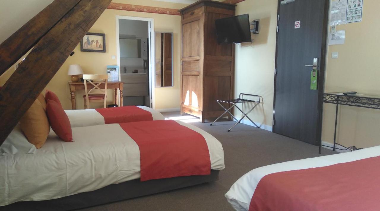 Hotel Henri IV Coutras Екстериор снимка