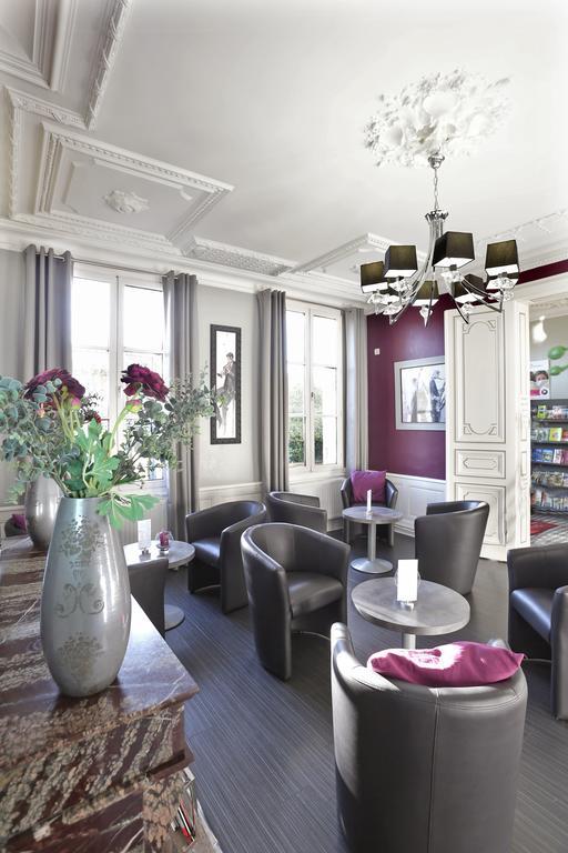 Hotel Henri IV Coutras Екстериор снимка