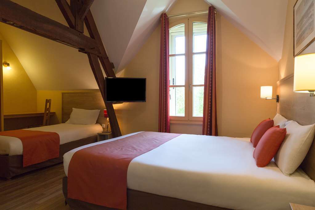 Hotel Henri IV Coutras Стая снимка