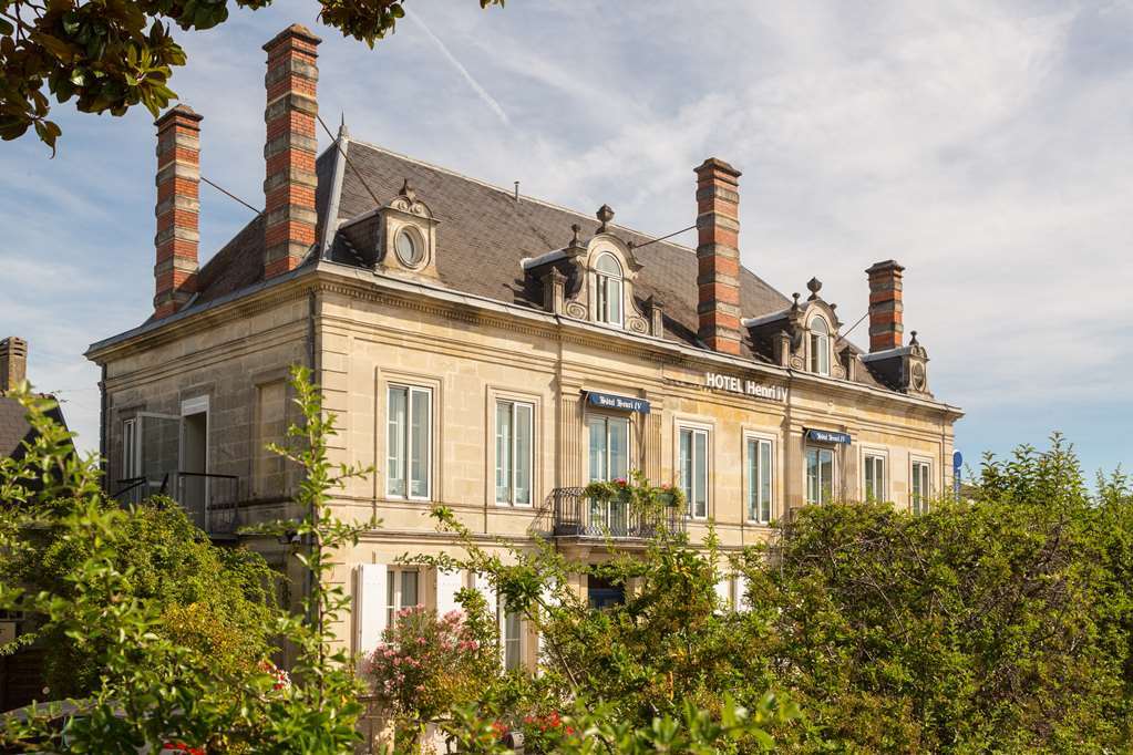Hotel Henri IV Coutras Екстериор снимка