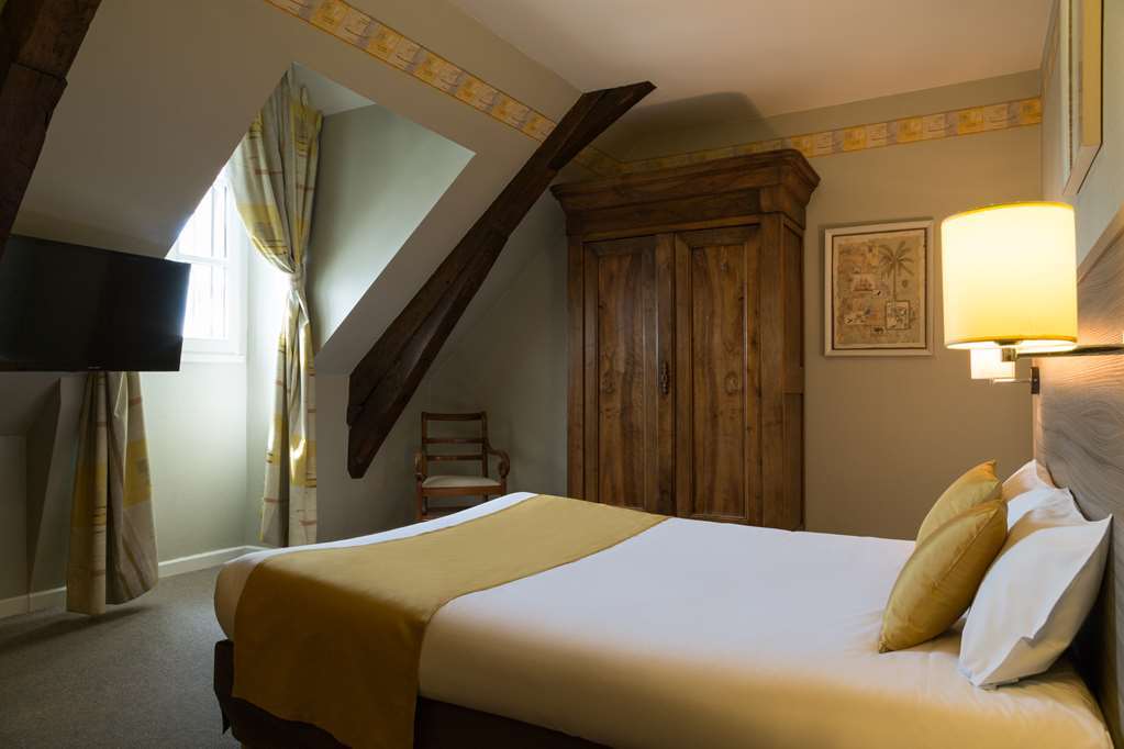 Hotel Henri IV Coutras Стая снимка